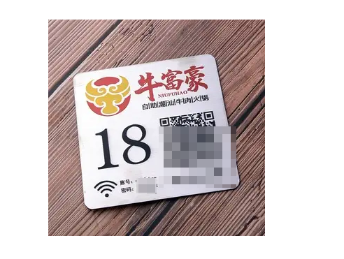打造个性化的扫码点餐海报？点餐二维码生成与费用解析